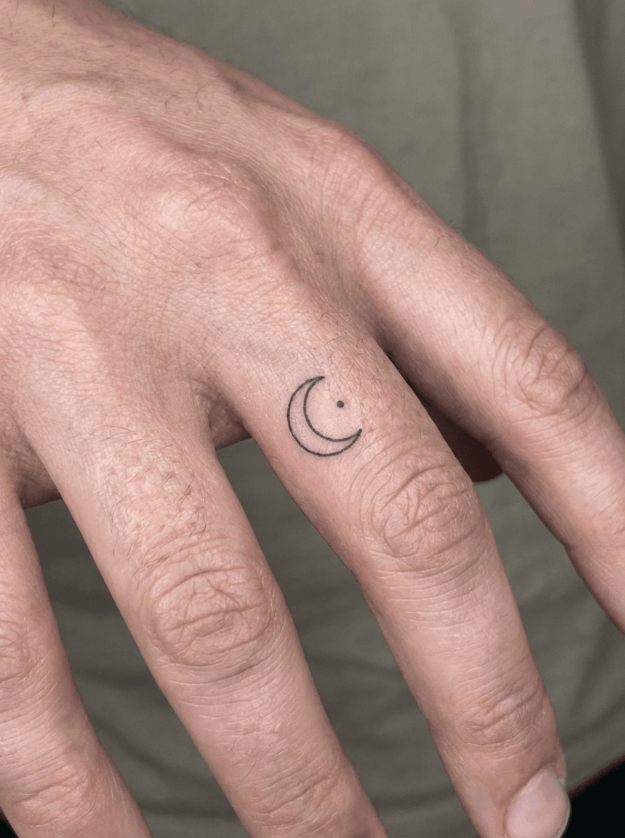 Tattoo on the finger